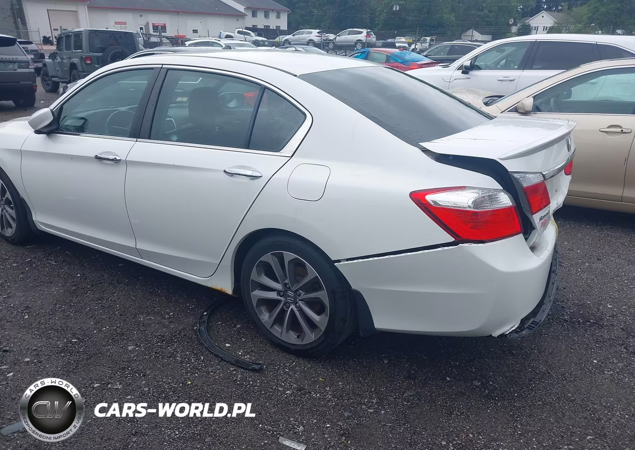 2015 Honda Accord Sport VIN:1HGCR2F53FA151162 - 14