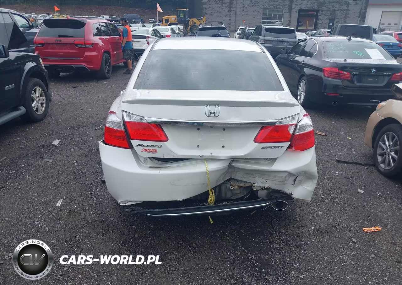 2015 Honda Accord Sport VIN:1HGCR2F53FA151162 - 16
