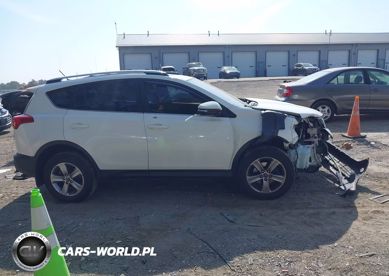 2015 Toyota Rav4 Xle VIN:2T3RFREV3FW354548 - 14