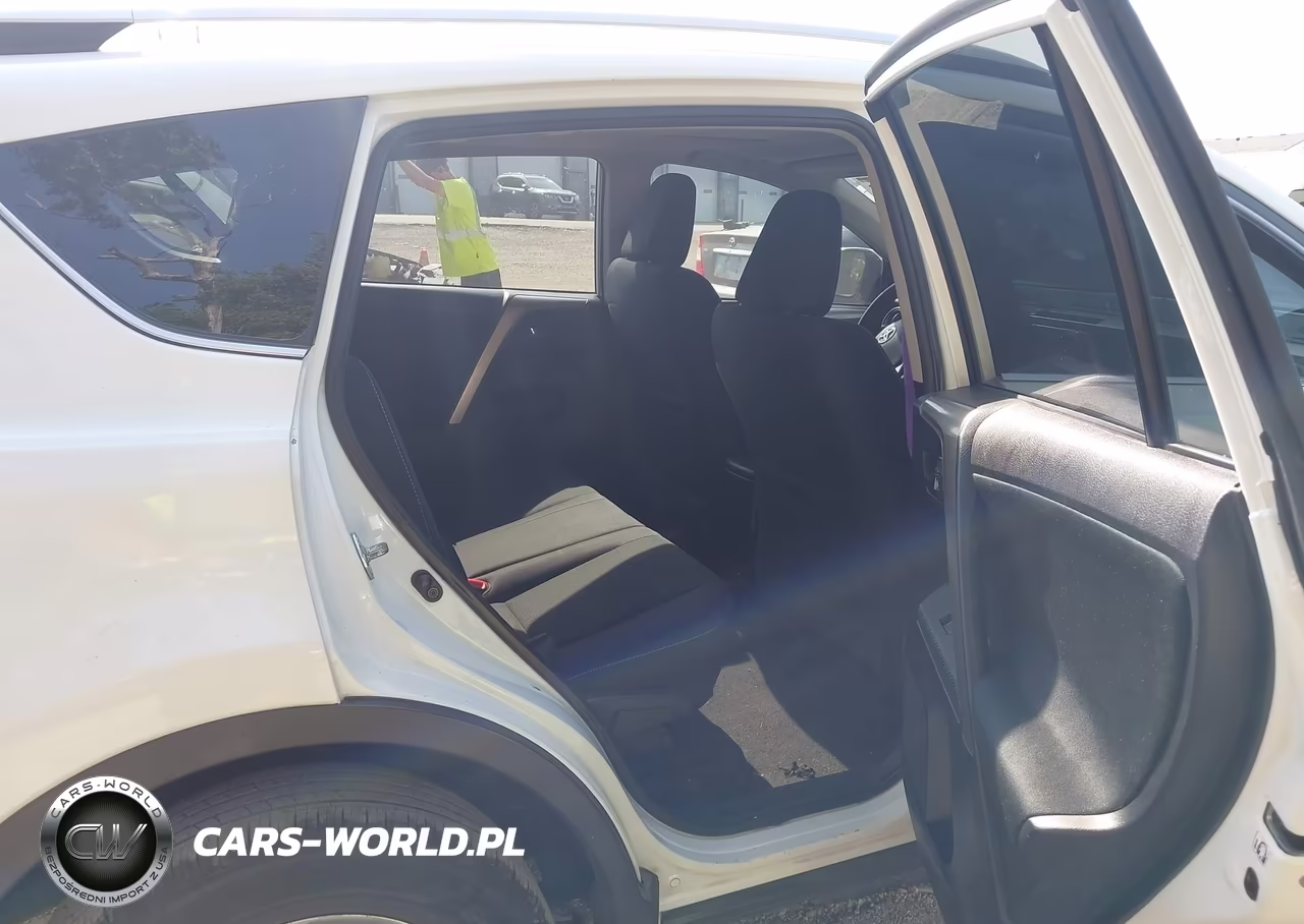 2015 Toyota Rav4 Xle VIN:2T3RFREV3FW354548 - 8