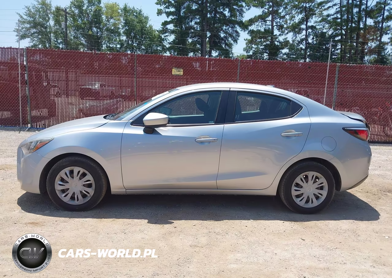 2019 Toyota Yaris L VIN:3MYDLBYV2KY522854 - 14
