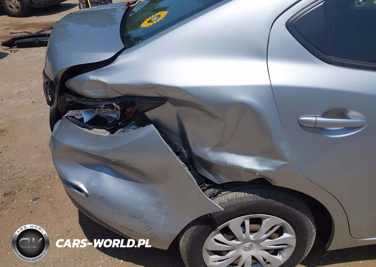 2019 Toyota Yaris L VIN:3MYDLBYV2KY522854 - 18
