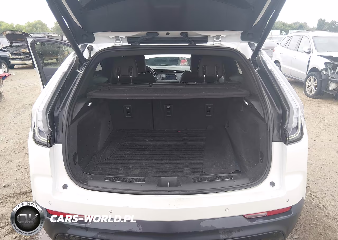 2019 Cadillac Xt4 Sport VIN:1GYFZER48KF203702 - 18