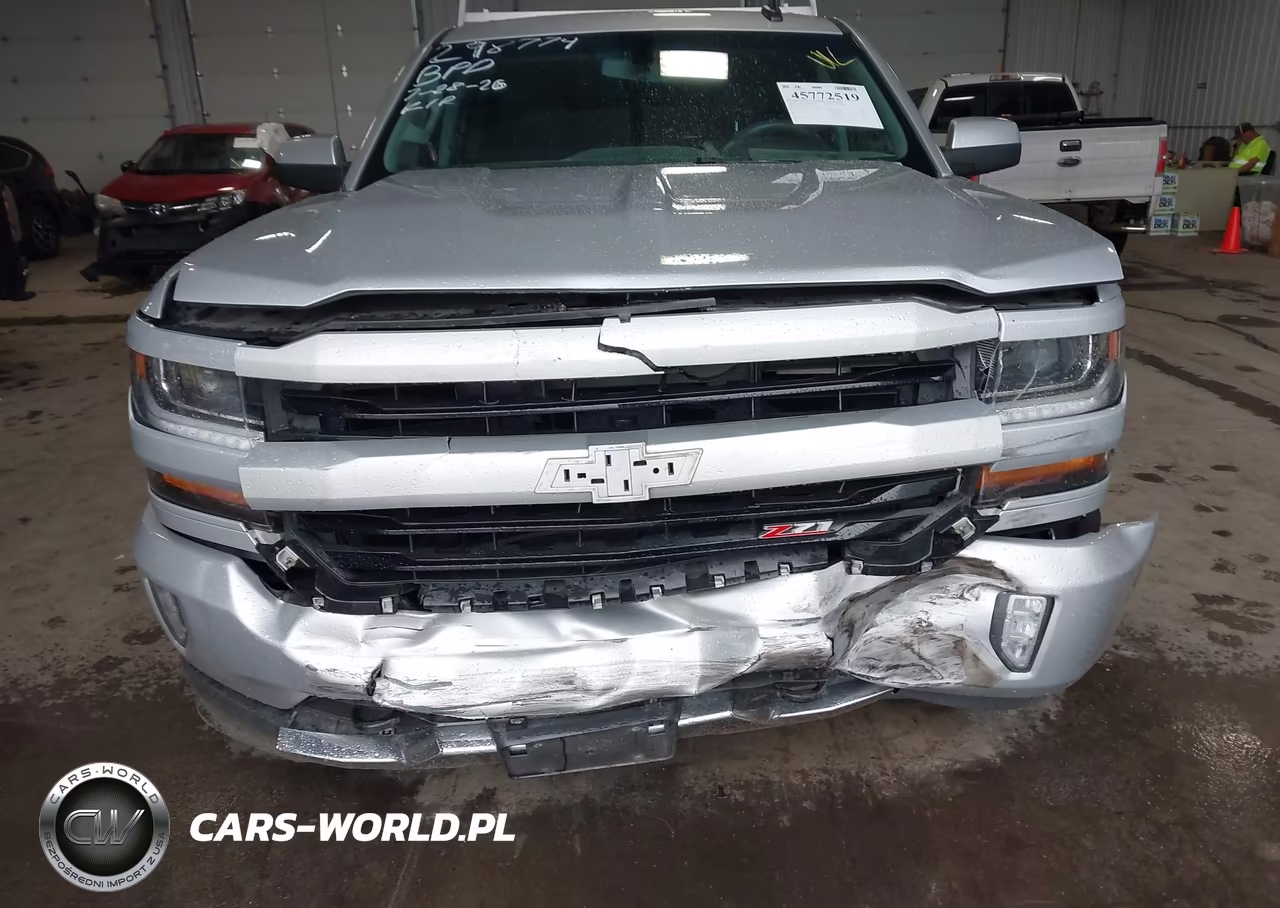 2018 Chevrolet Silverado 1500 2Lt VIN:1GCVKREC7JZ278723 - 12