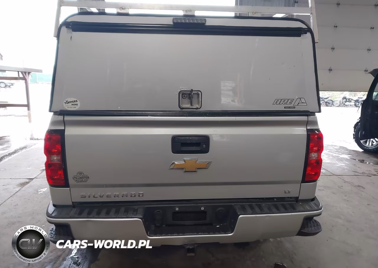 2018 Chevrolet Silverado 1500 2Lt VIN:1GCVKREC7JZ278723 - 16