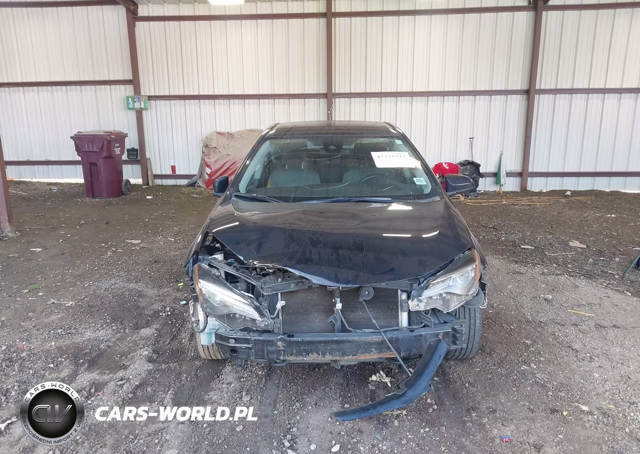 2018 Toyota Corolla Le VIN:2T1BURHE6JC111063 - 13