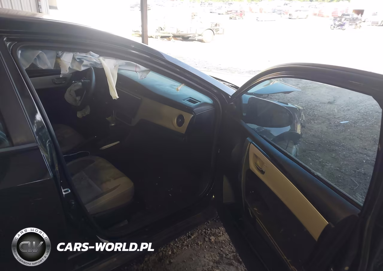 2018 Toyota Corolla Le VIN:2T1BURHE6JC111063 - 5
