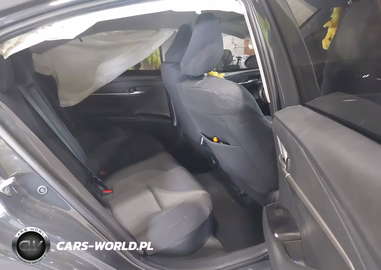 2025 Toyota Camry Le VIN:4T1DBADK0SU523801 - 8