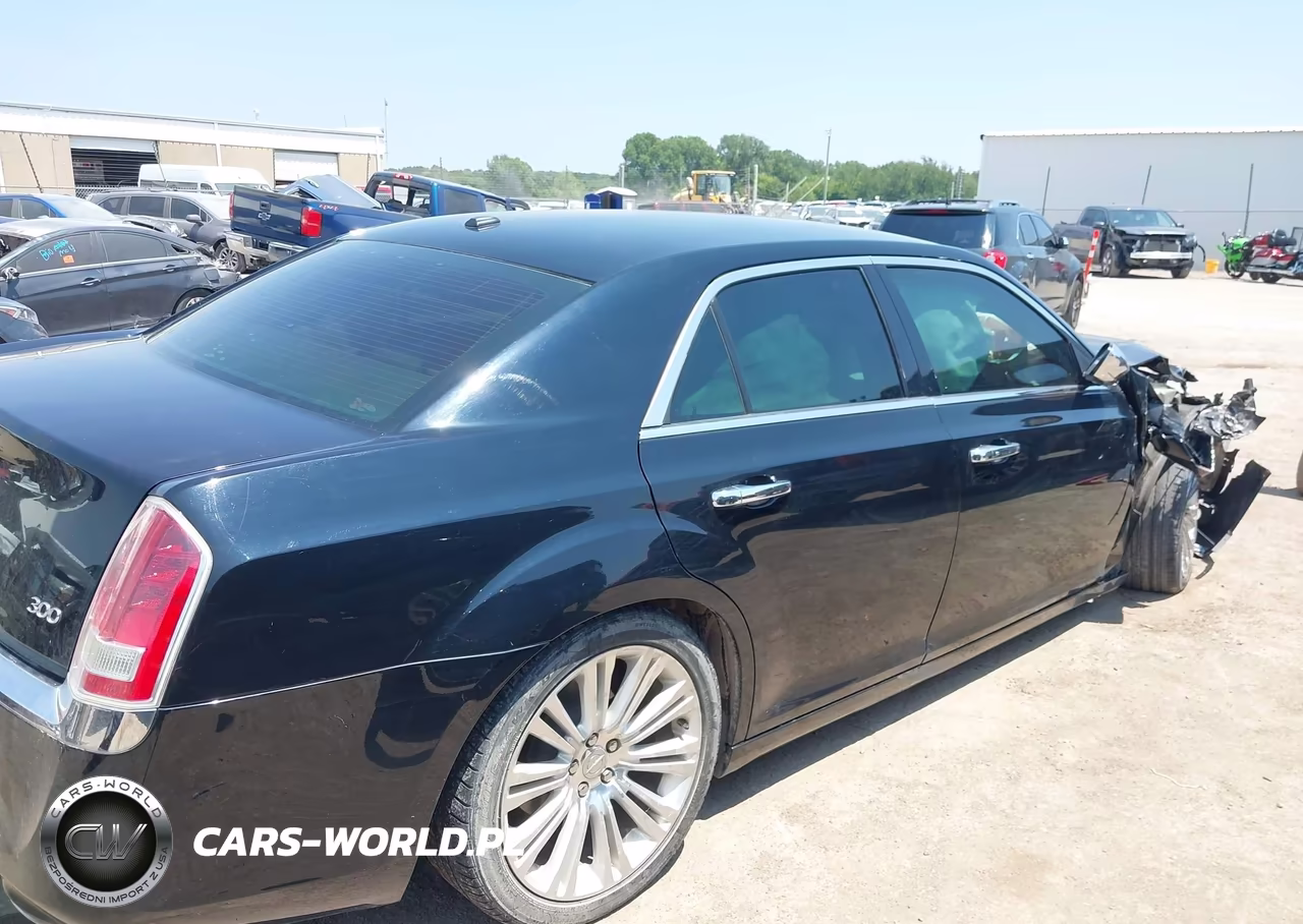 2012 Chrysler 300 Limited VIN:2C3CCACG7CH154986 - 13