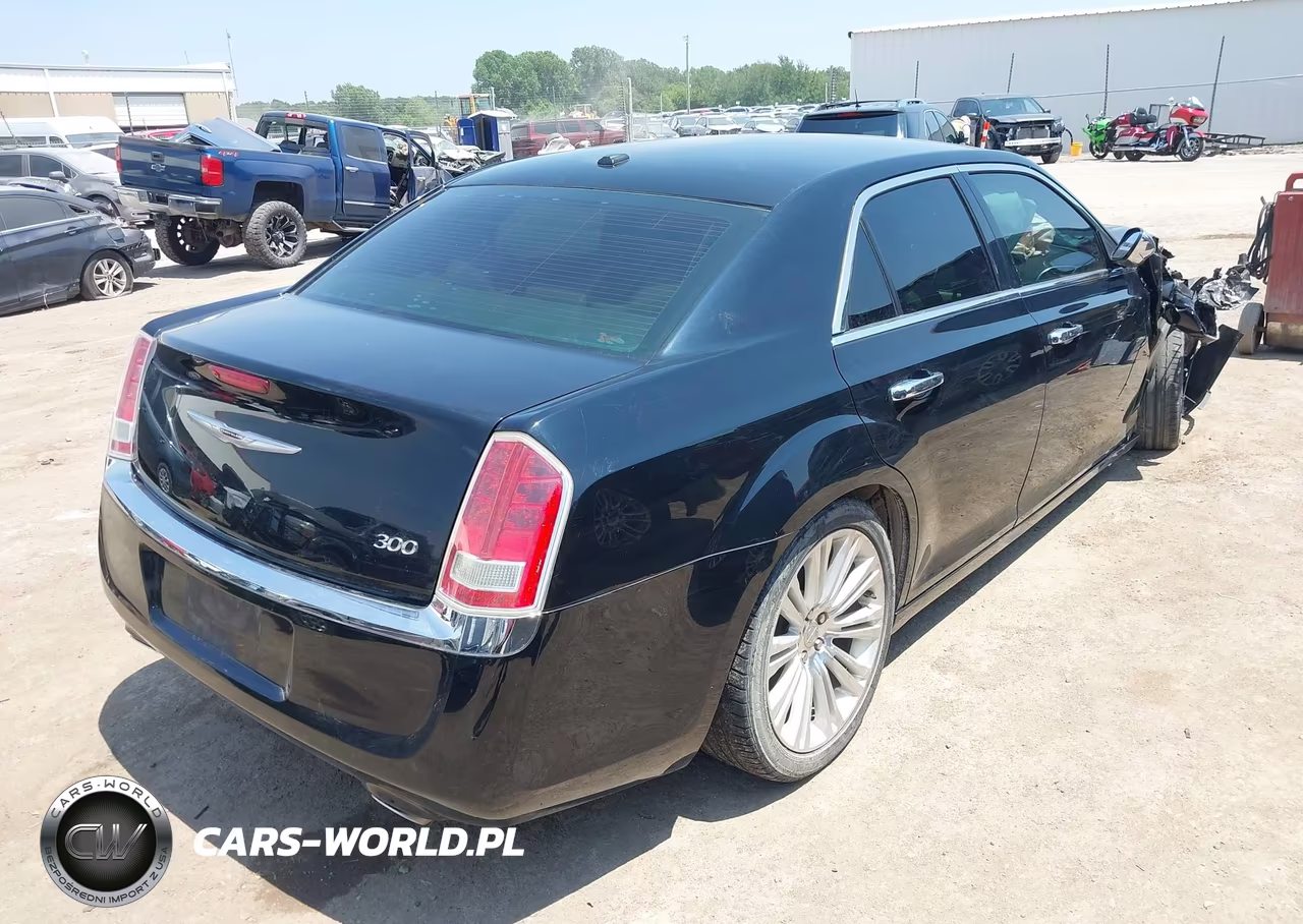 2012 Chrysler 300 Limited VIN:2C3CCACG7CH154986 - 4