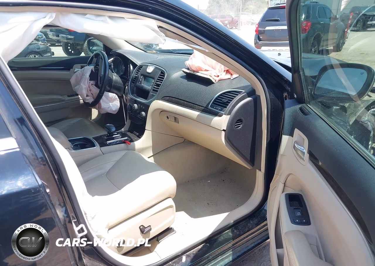 2012 Chrysler 300 Limited VIN:2C3CCACG7CH154986 - 5