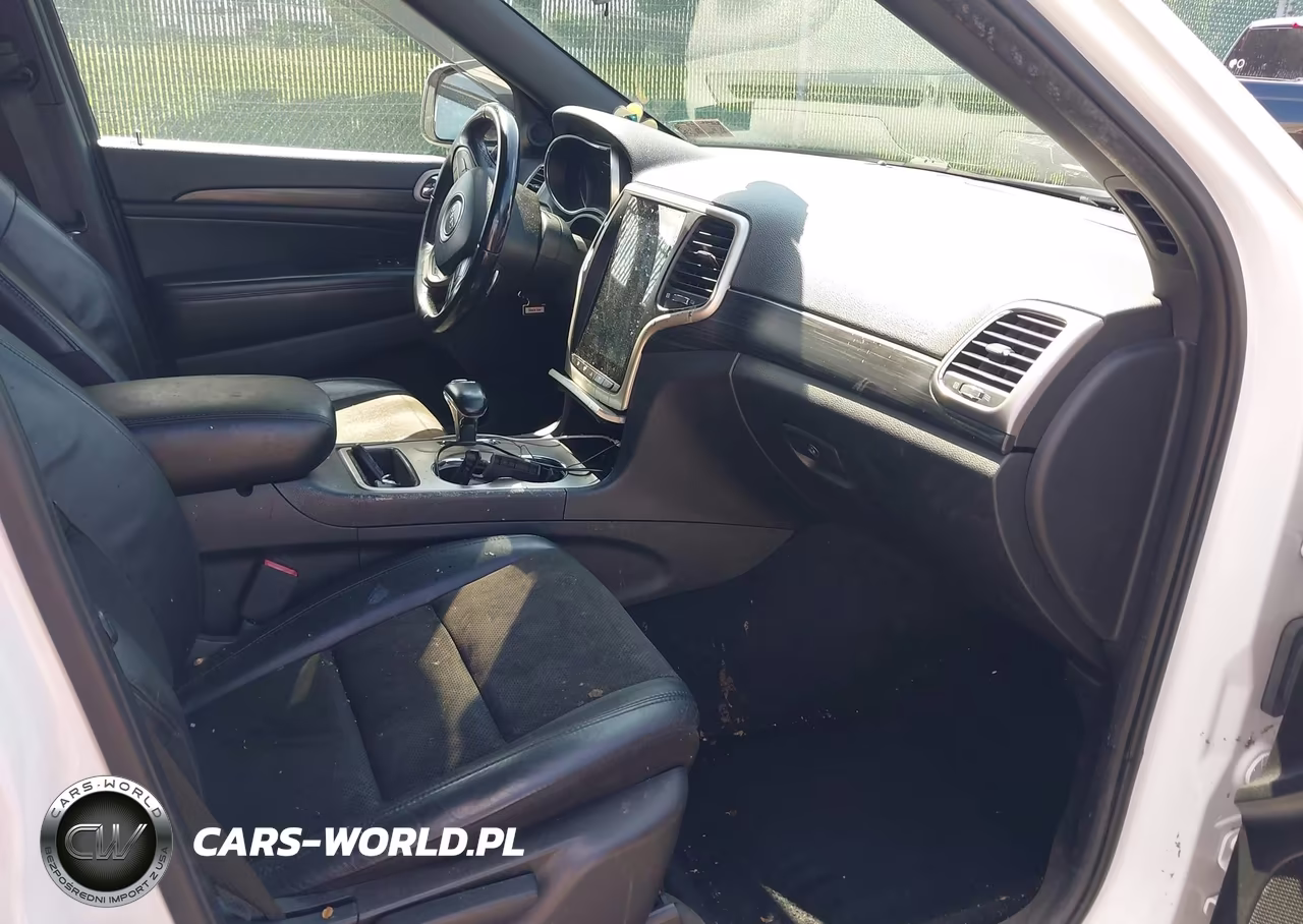2014 Jeep Grand Cherokee Laredo VIN:1C4RJFAG8EC110092 - 5