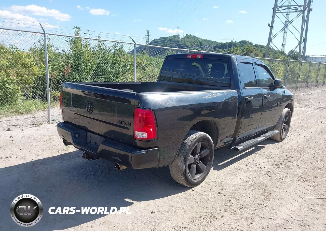 2018 Ram 1500 Express 4X4 6'4 Box VIN:1C6RR7FT5JS193833 - 4