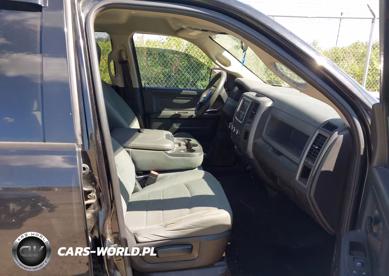 2018 Ram 1500 Express 4X4 6'4 Box VIN:1C6RR7FT5JS193833 - 5