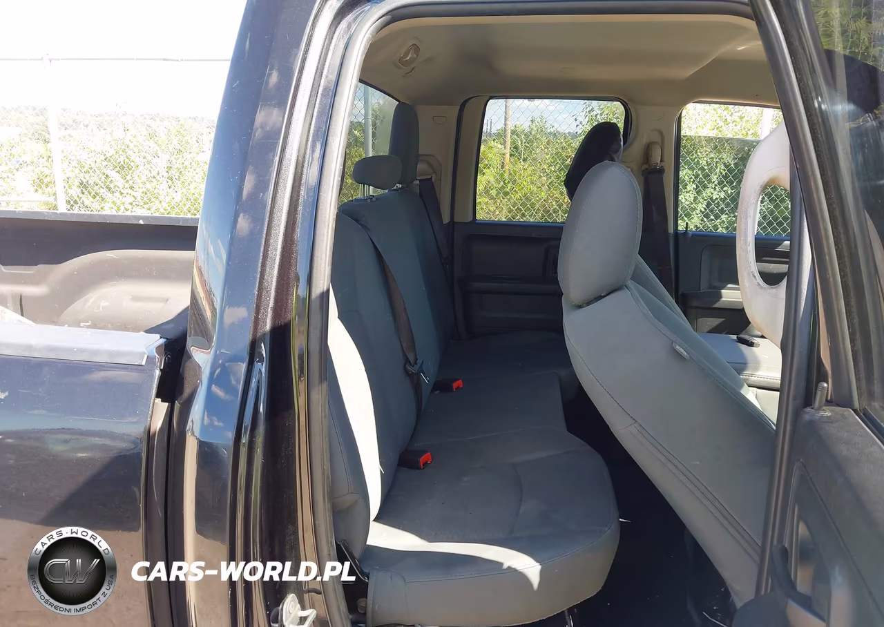 2018 Ram 1500 Express 4X4 6'4 Box VIN:1C6RR7FT5JS193833 - 8