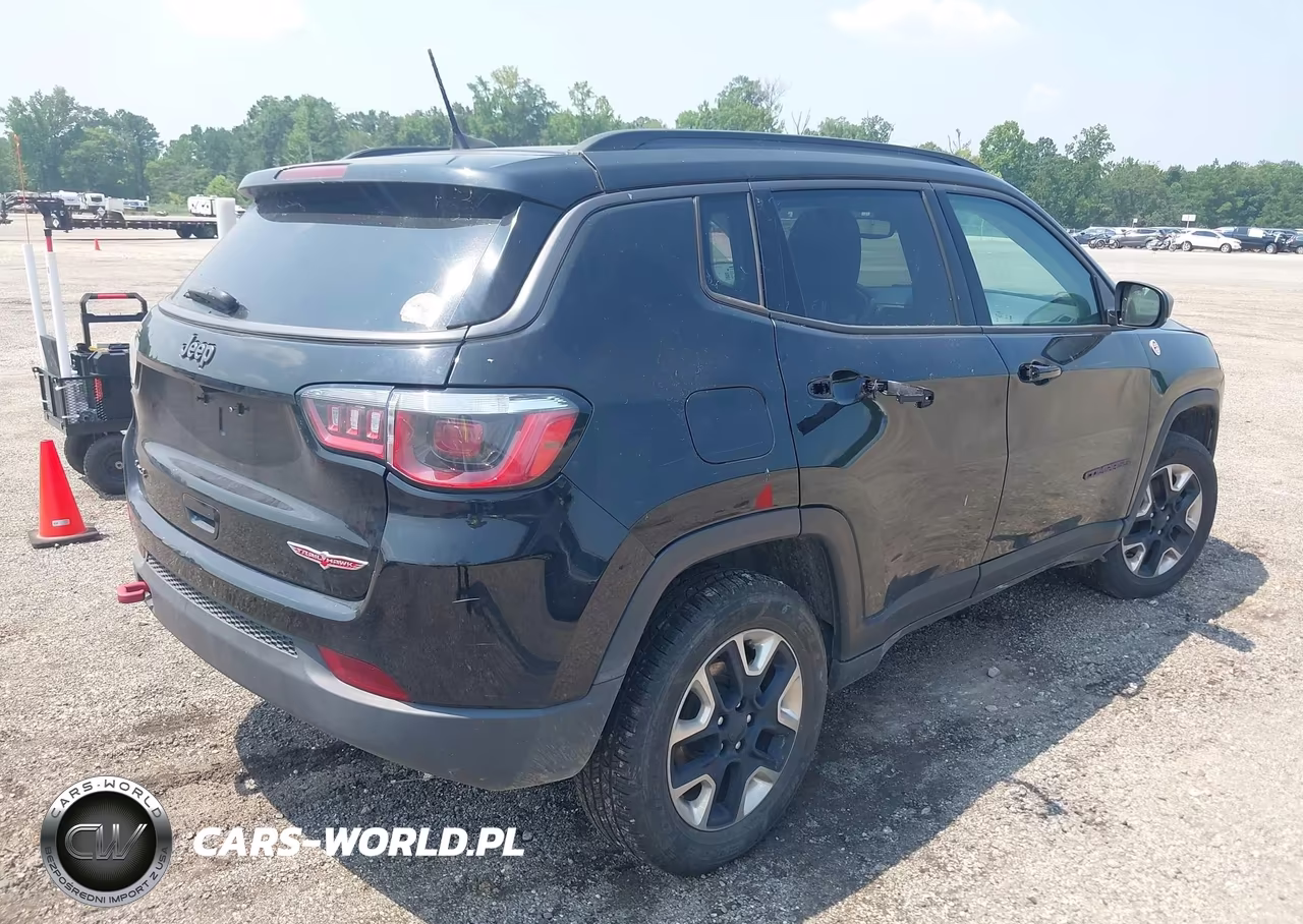 2018 Jeep Compass Trailhawk 4X4 VIN:3C4NJDDB6JT223783 - 4