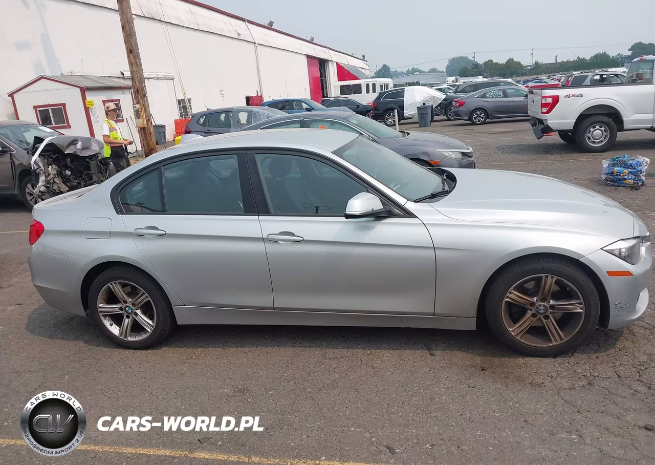 2013 BMW 320I VIN:WBA3B1C58DK130085 - 13