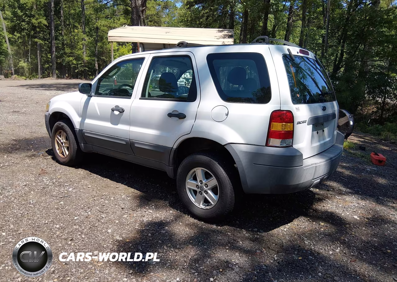 2007 Ford Escape Xls-Xls Manual VIN:1FMYU02Z67KB28675 - 3