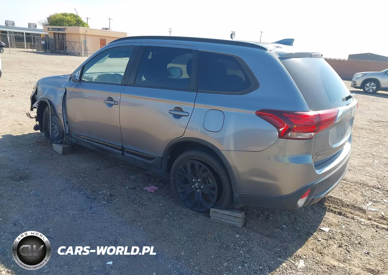 2018 Mitsubishi Outlander Le VIN:JA4AD3A30JZ064288 - 3