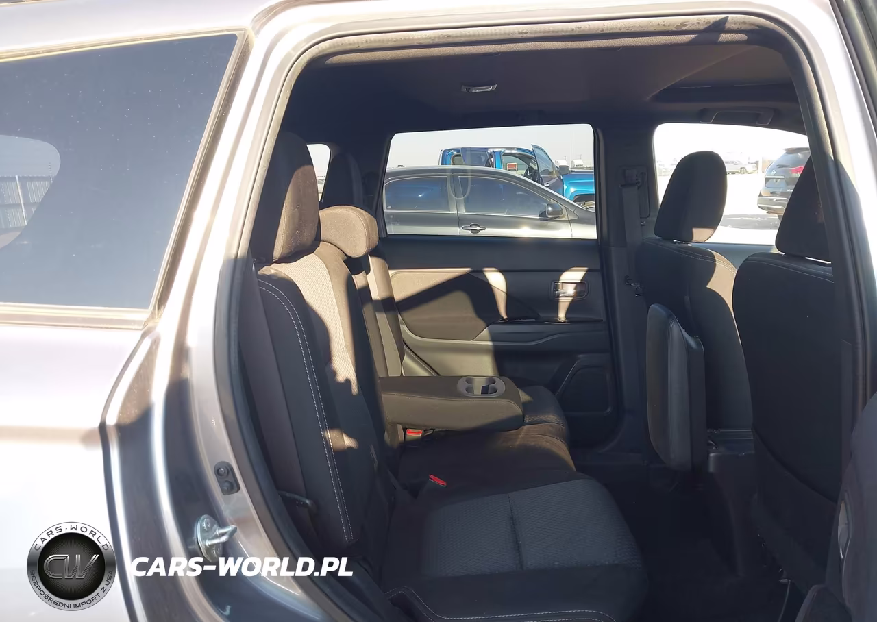 2018 Mitsubishi Outlander Le VIN:JA4AD3A30JZ064288 - 8