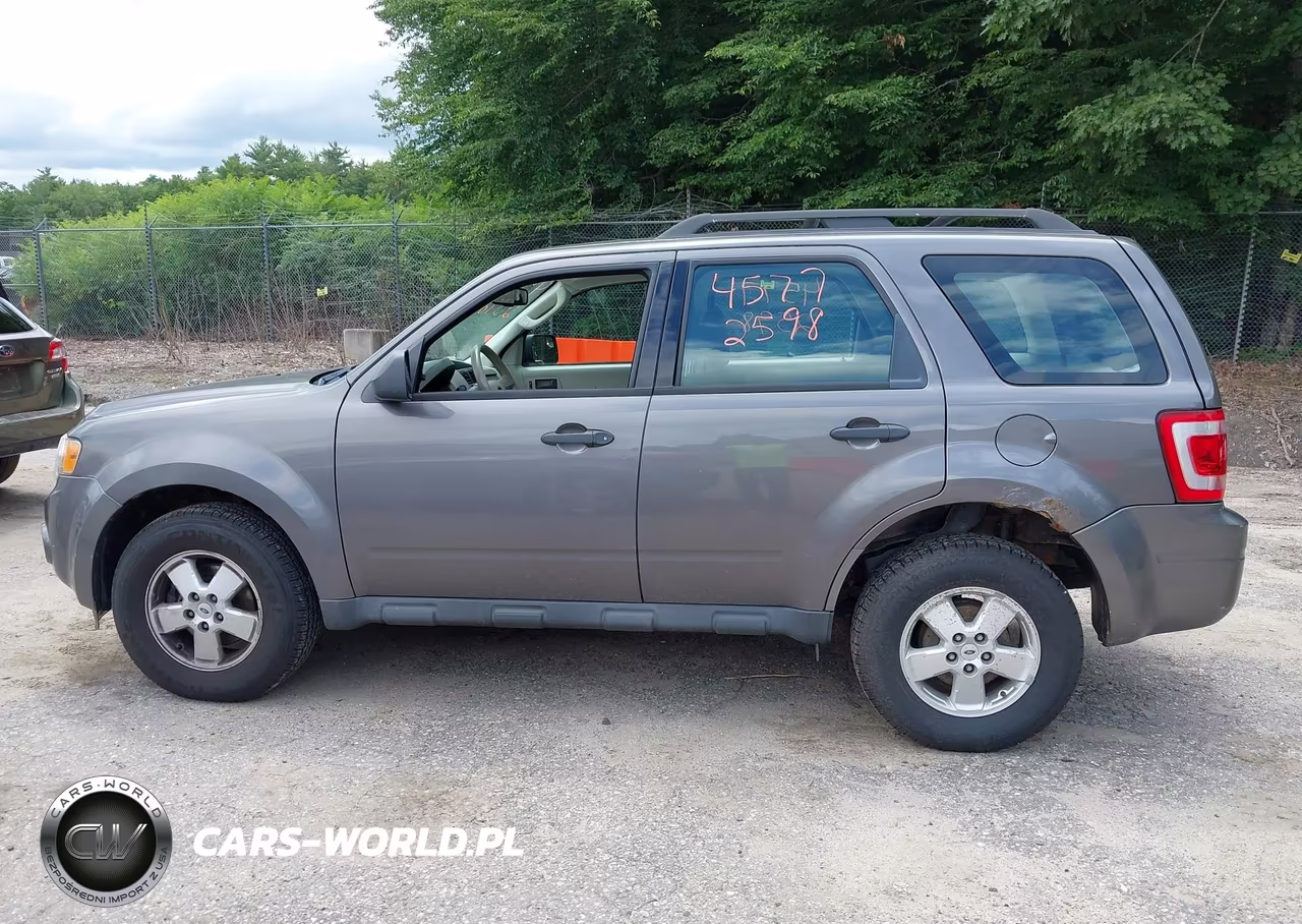 2012 Ford Escape Xls VIN:1FMCU0C78CKA32029 - 12
