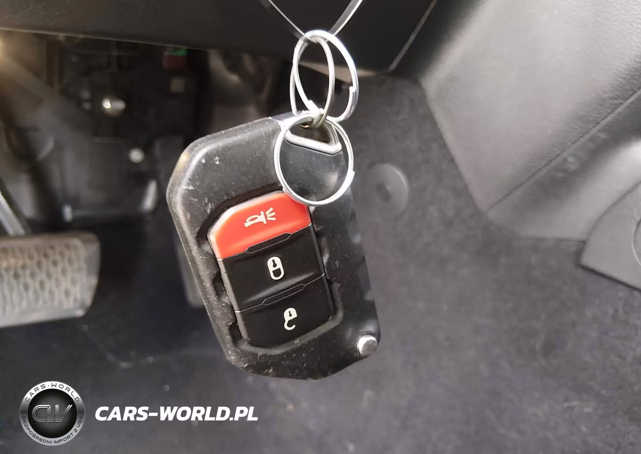 2021 Jeep Wrangler Unlimited Sport Altitude 4X4 VIN:1C4HJXDN2MW649039 - 11