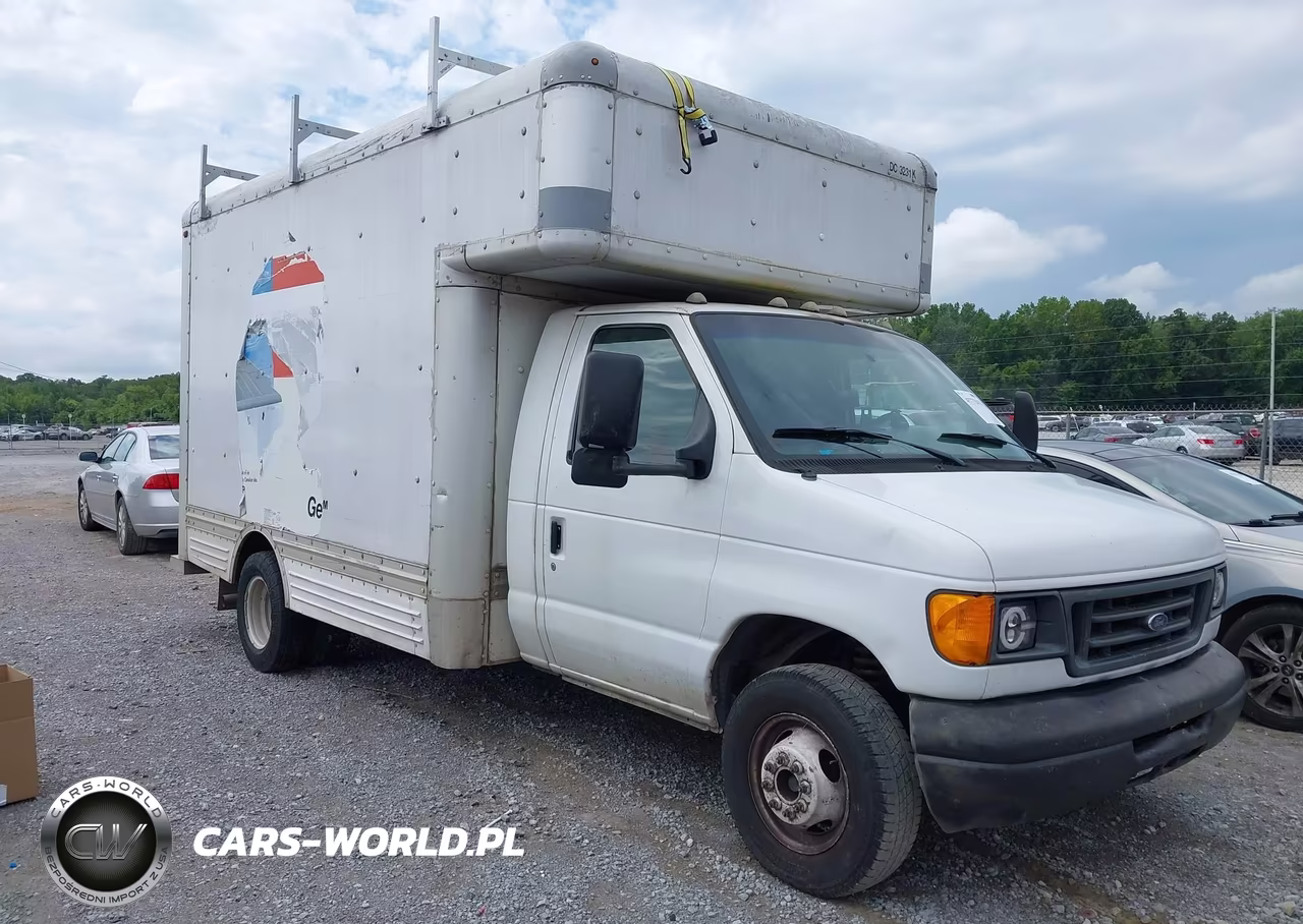 2007 Ford E-450 Cutaway