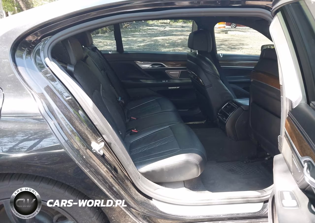 2018 BMW Alpina B7 xDrive VIN:WBA7F2C58JG423866 - 8