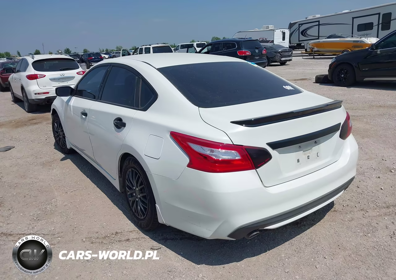 2016 Nissan Altima 2.5 S VIN:1N4AL3AP2GN368157 - 3
