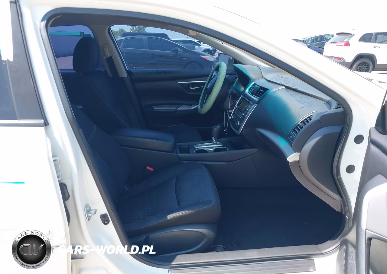 2016 Nissan Altima 2.5 S VIN:1N4AL3AP2GN368157 - 5