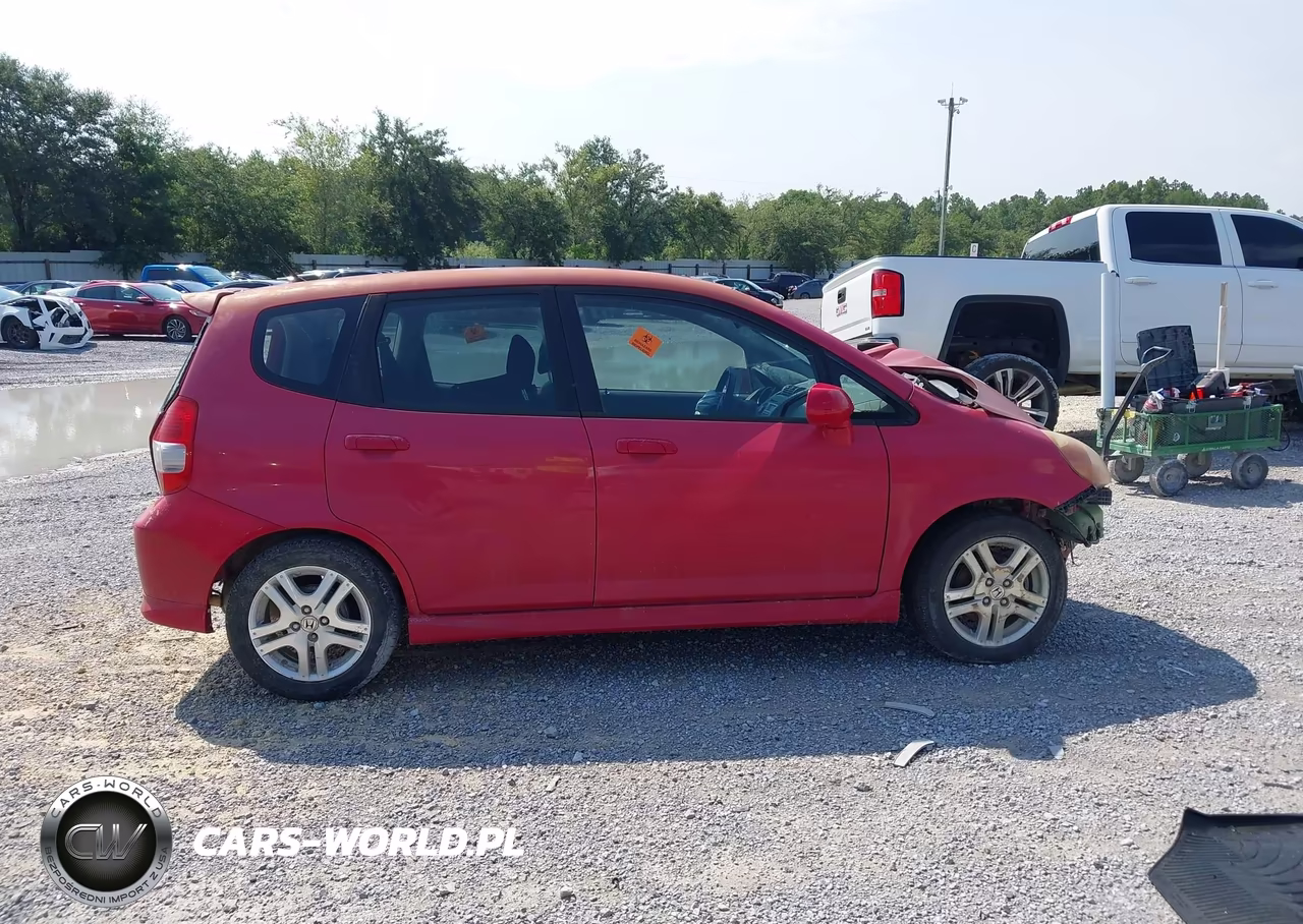 2007 Honda Fit Sport VIN:JHMGD38657S005382 - 13