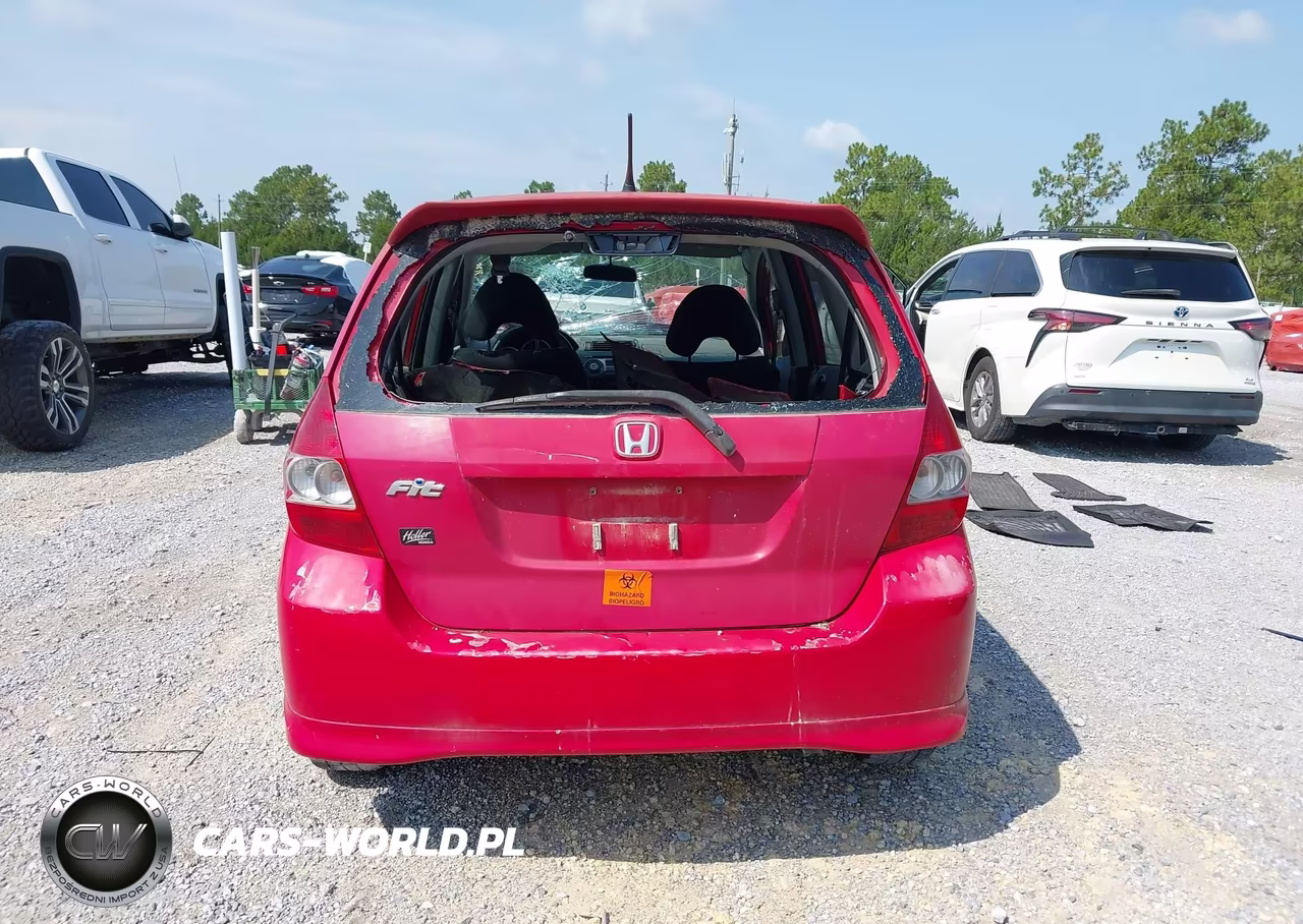 2007 Honda Fit Sport VIN:JHMGD38657S005382 - 16