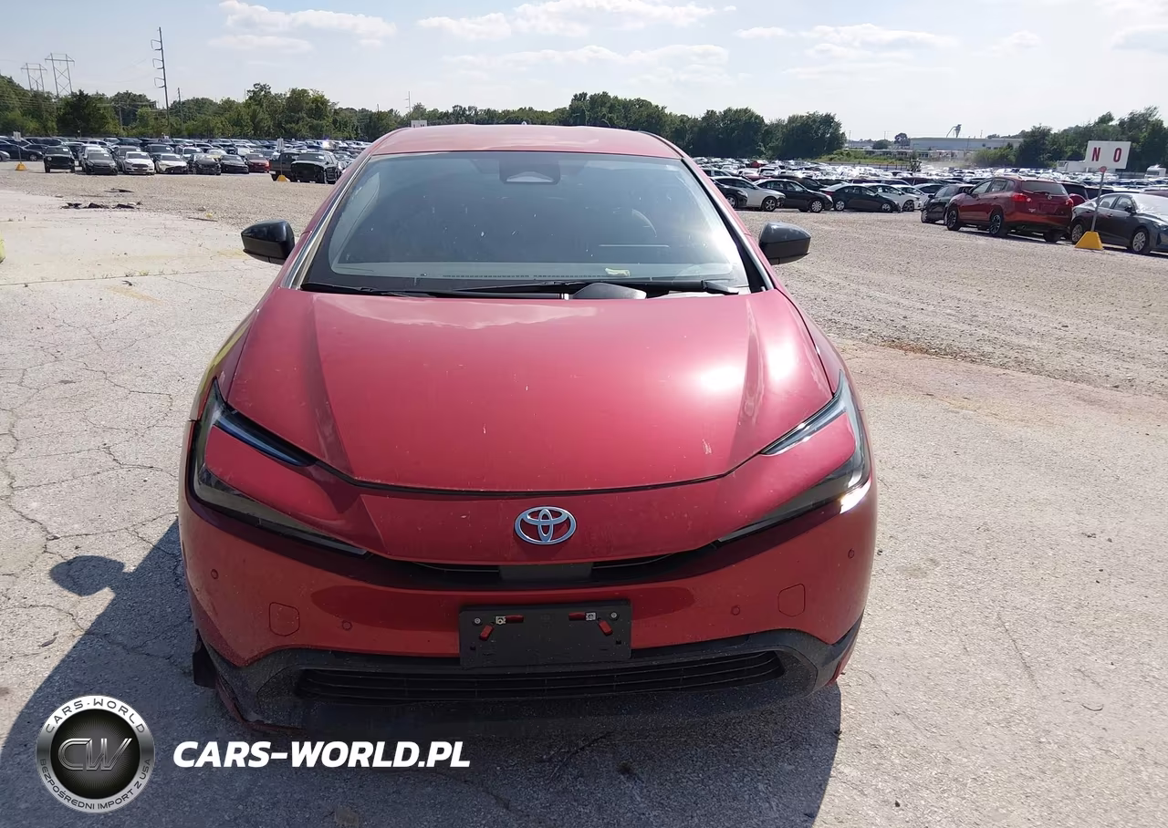 2026 Toyota Prius Le Awd-E VIN:JTDADABU1T3033669 - 12