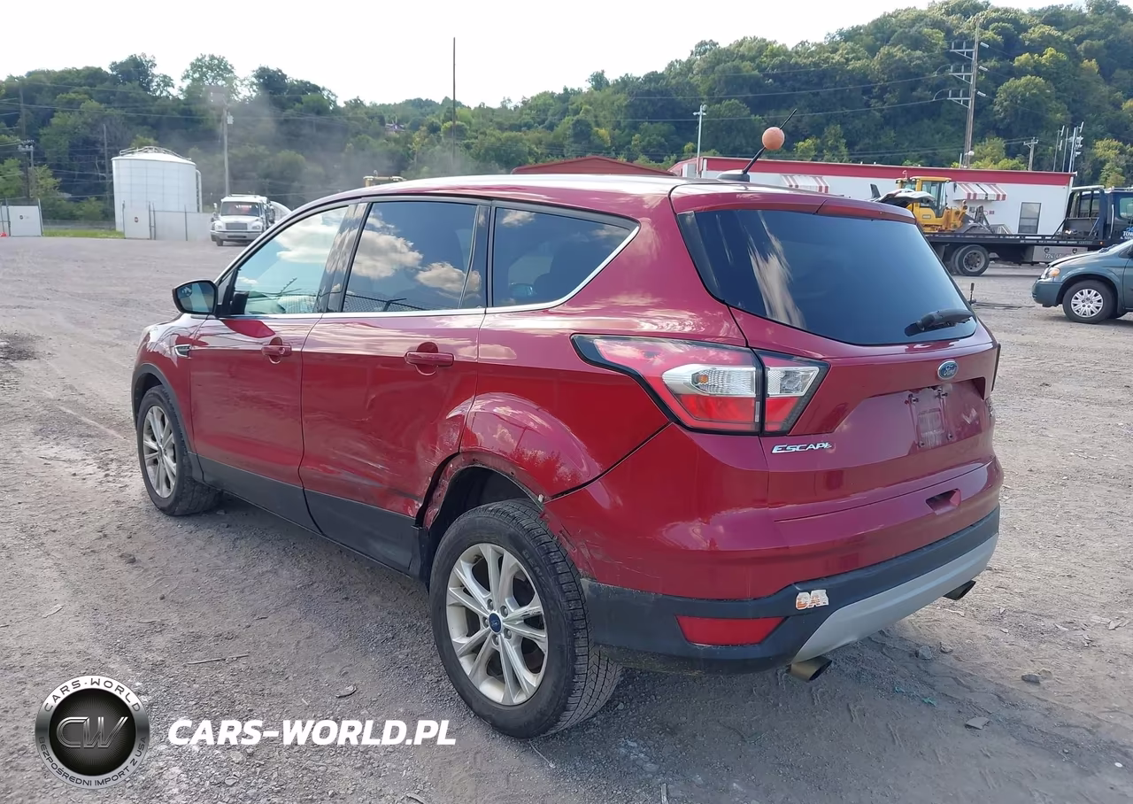 2017 Ford Escape Se VIN:1FMCU9GD3HUD06415 - 3