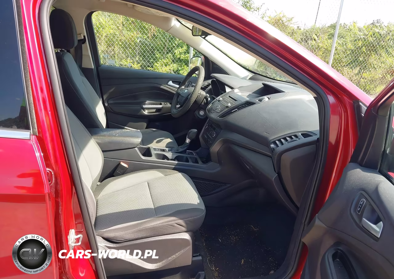 2017 Ford Escape Se VIN:1FMCU9GD3HUD06415 - 5