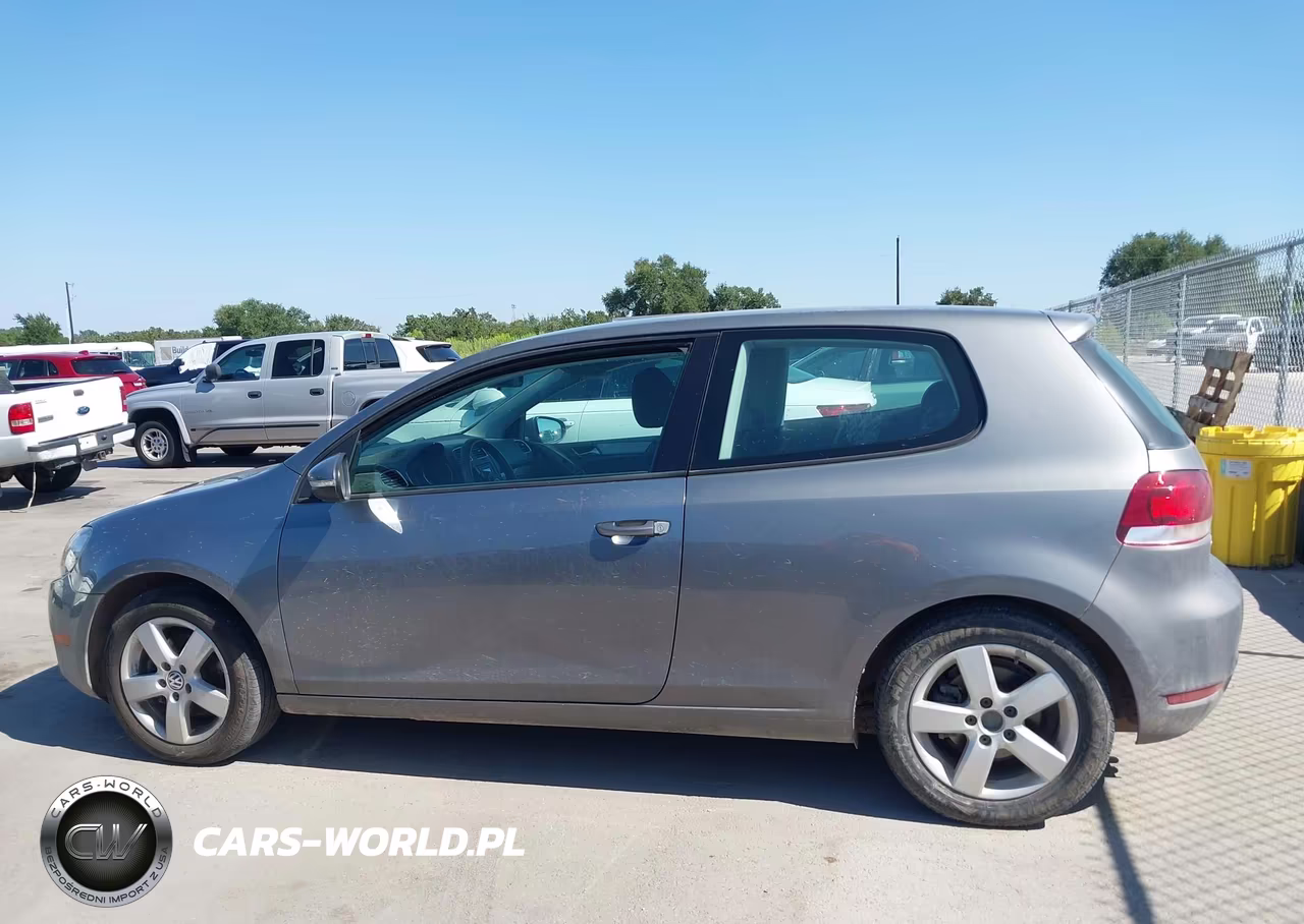 2010 Volkswagen Golf 2-Door VIN:WVWAA7AJ4AW293305 - 15