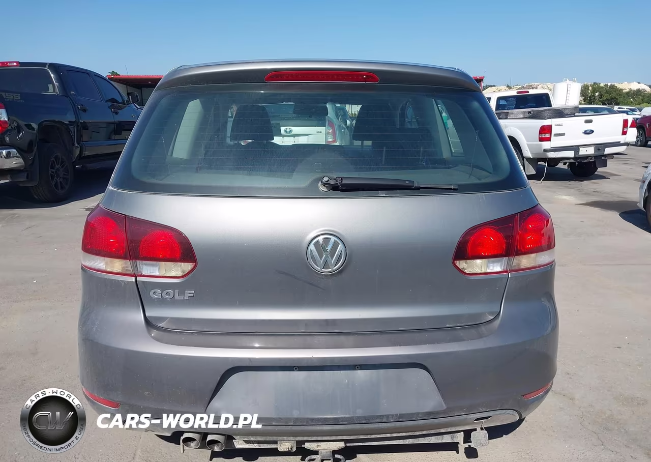 2010 Volkswagen Golf 2-Door VIN:WVWAA7AJ4AW293305 - 17
