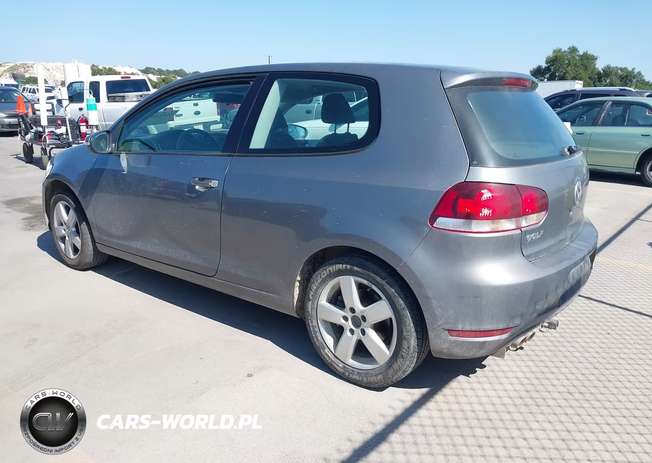 2010 Volkswagen Golf 2-Door VIN:WVWAA7AJ4AW293305 - 3
