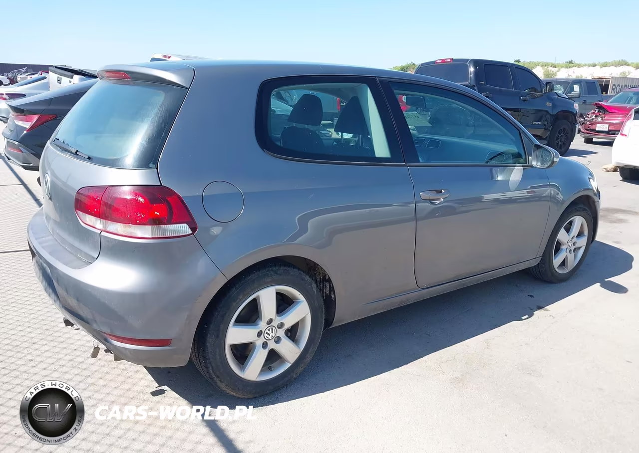 2010 Volkswagen Golf 2-Door VIN:WVWAA7AJ4AW293305 - 4