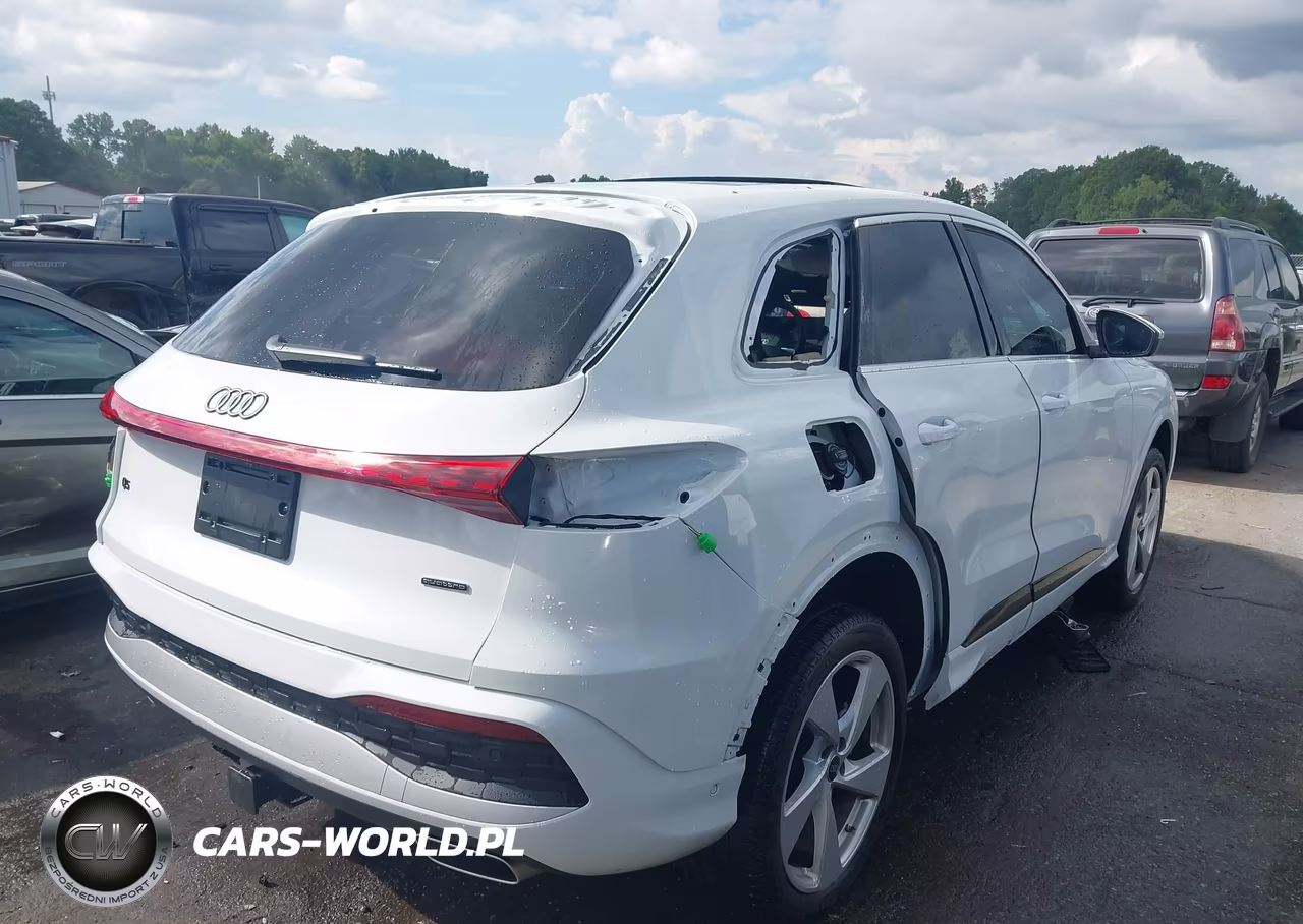 2025 Audi All-New Q5 Premium Plus Tfsi Quattro S Tronic VIN:WA12AAGU1S2041663 - 4