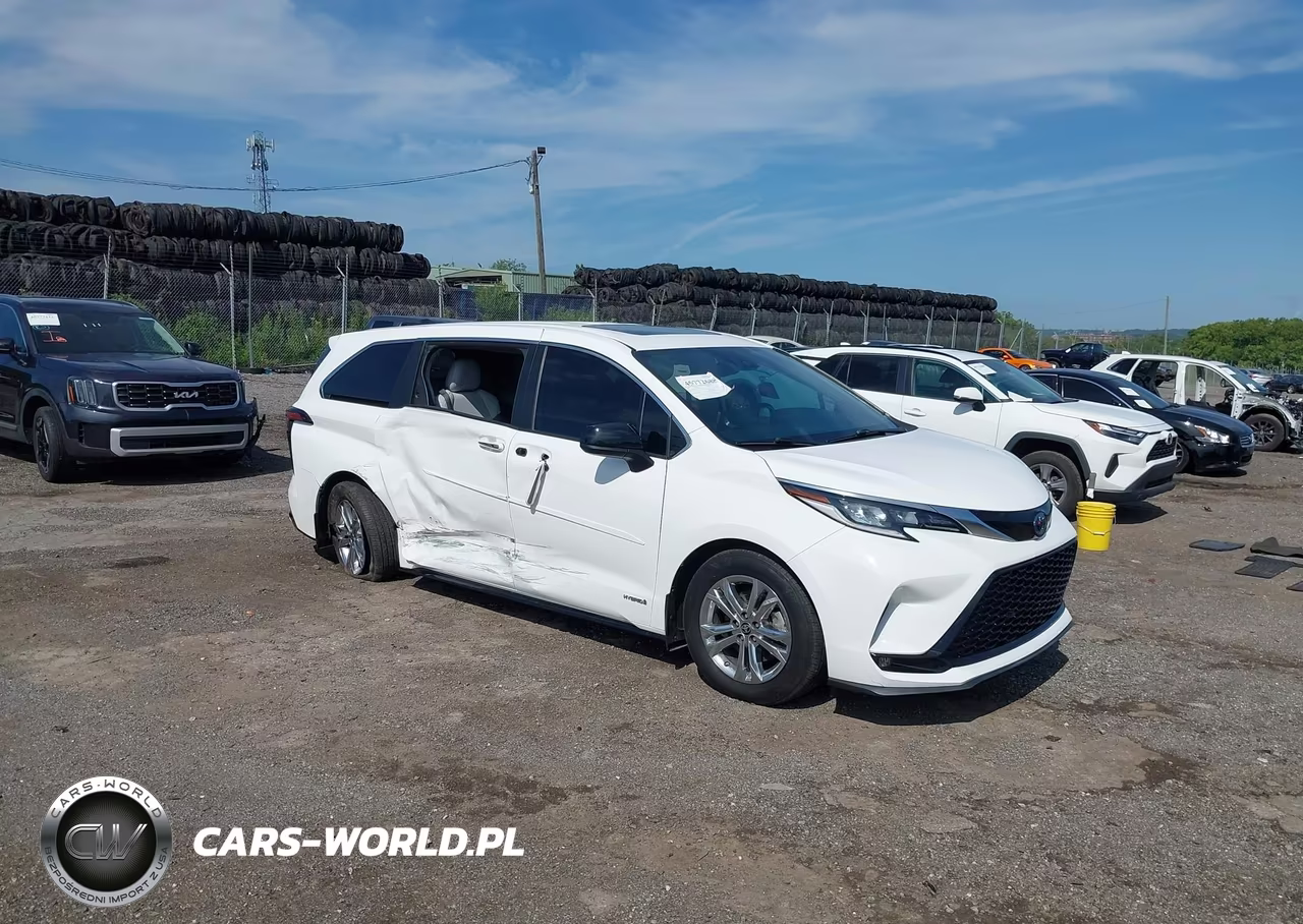 2021 Toyota Sienna Xse