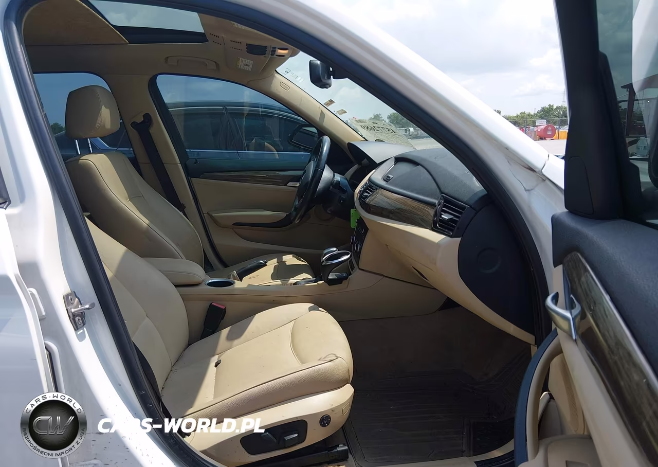 2014 BMW X1 xDrive35I VIN:WBAVM5C5XEVV93162 - 5