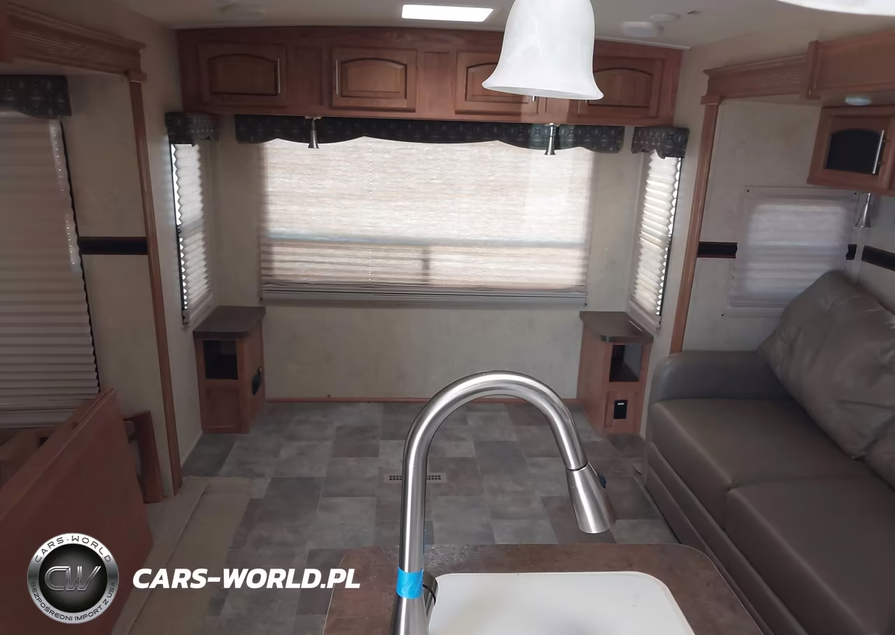 2016 Flagstaff V-Lite 35' Bumper Pull VIN:4X4TFLF24G1869530 - 8