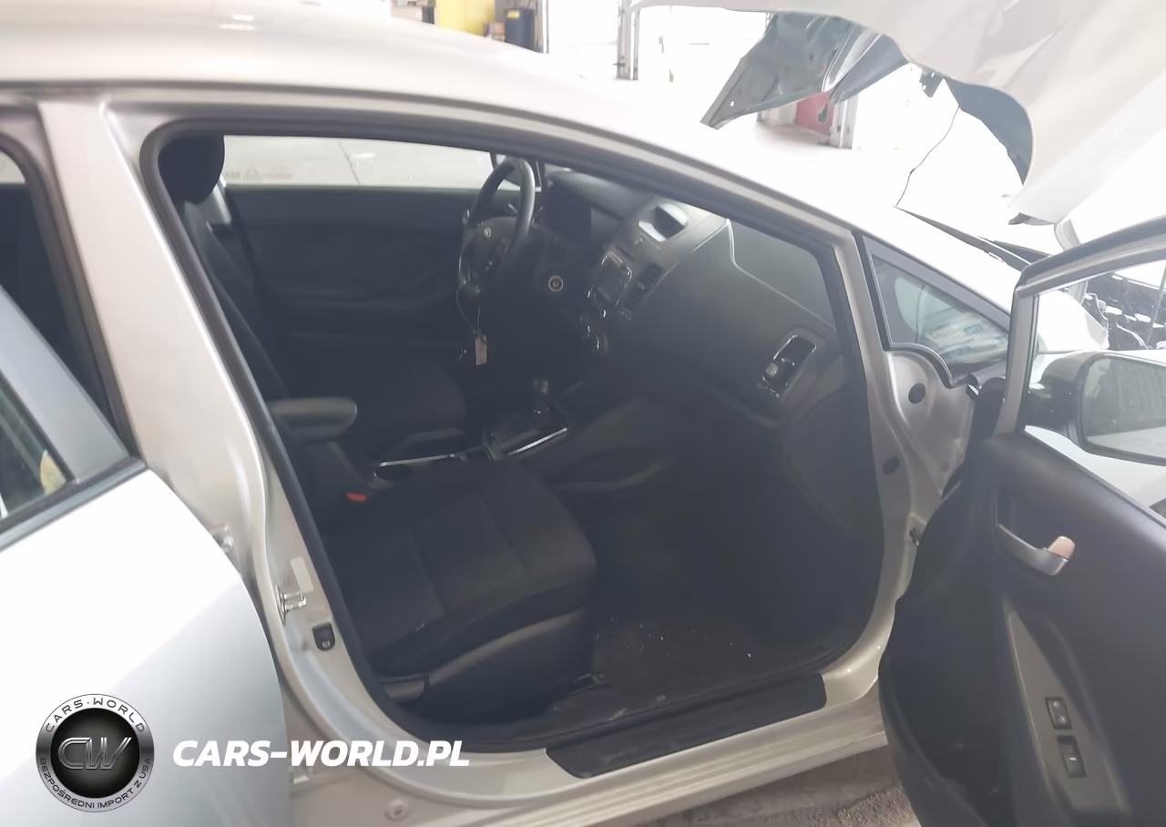 2018 Kia Forte Lx VIN:3KPFK4A70JE269793 - 5