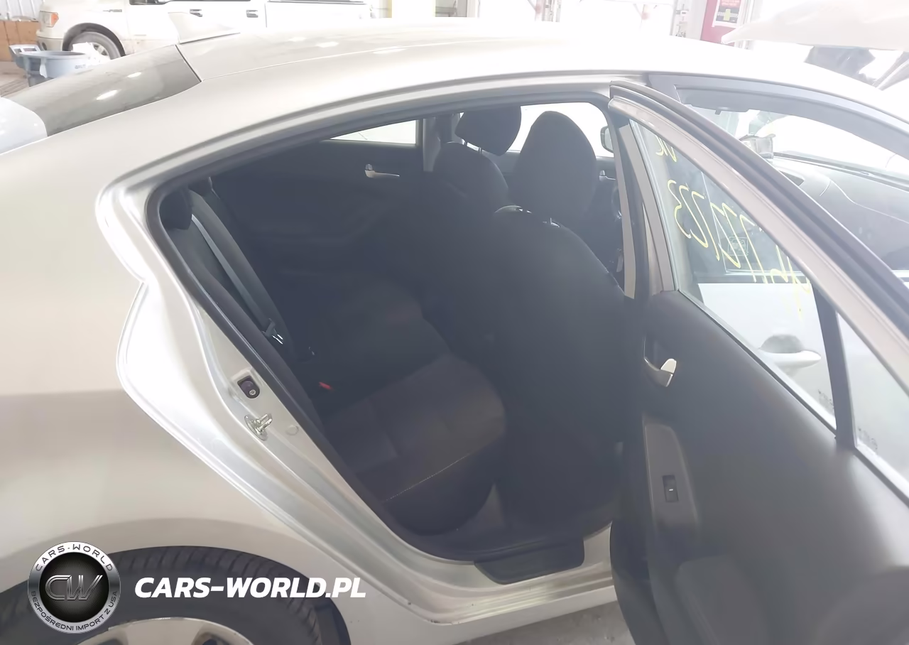 2018 Kia Forte Lx VIN:3KPFK4A70JE269793 - 8