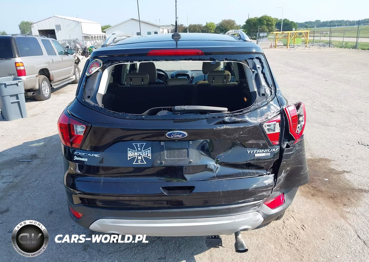 2019 Ford Escape Titanium VIN:1FMCU9J99KUC30288 - 16