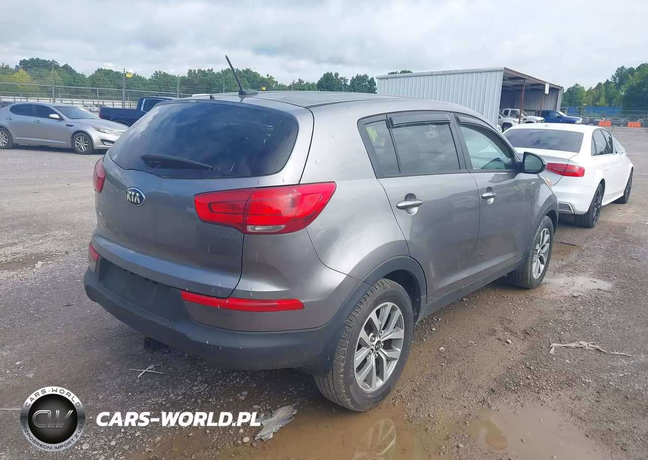 2015 Kia Sportage Lx VIN:KNDPBCAC4F7758538 - 4