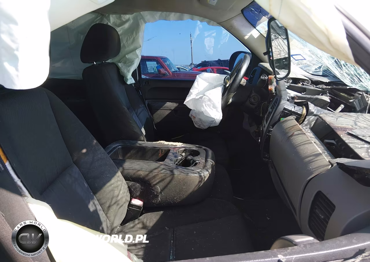 2010 Chevrolet Silverado 1500 Ls VIN:3GCRCREA1AG286135 - 5