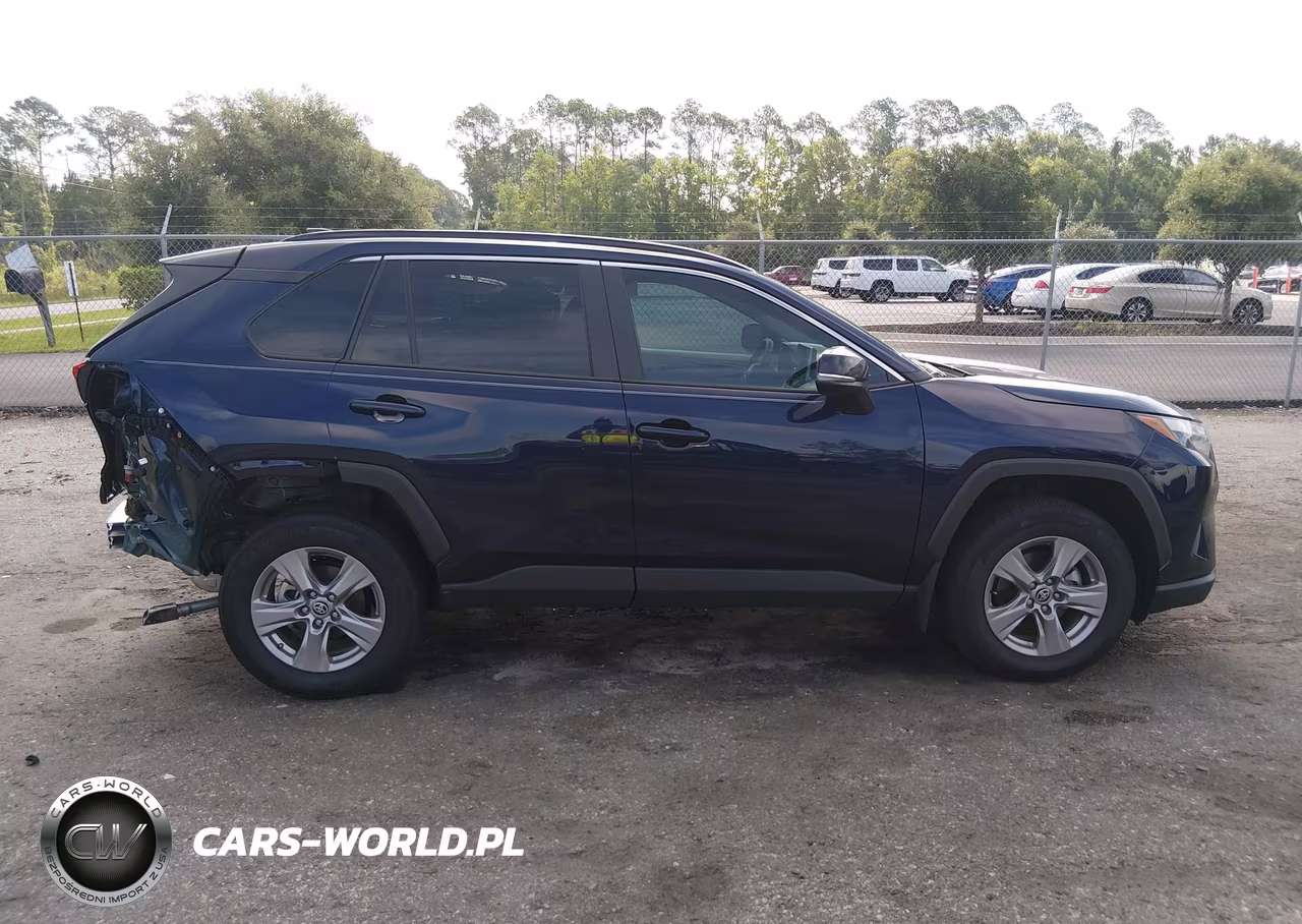 2025 Toyota Rav4 Xle VIN:2T3W1RFV2SW409162 - 13