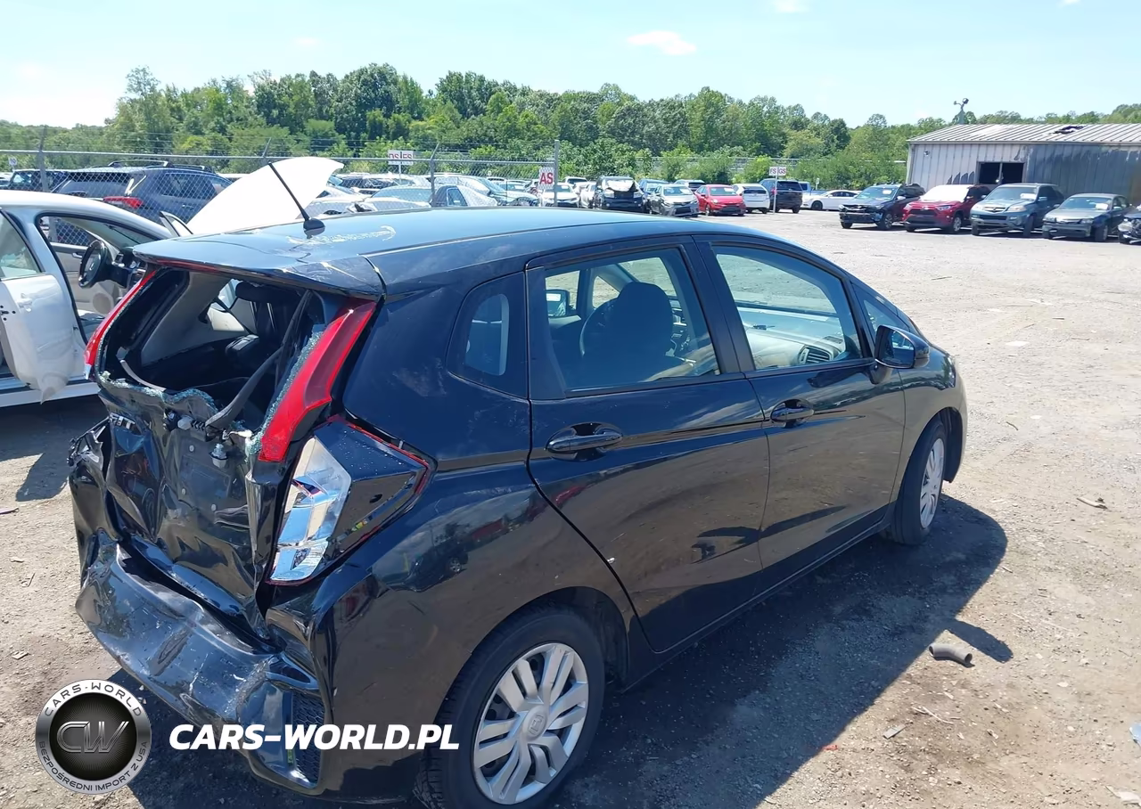 2017 Honda Fit Lx VIN:JHMGK5H57HS015714 - 4